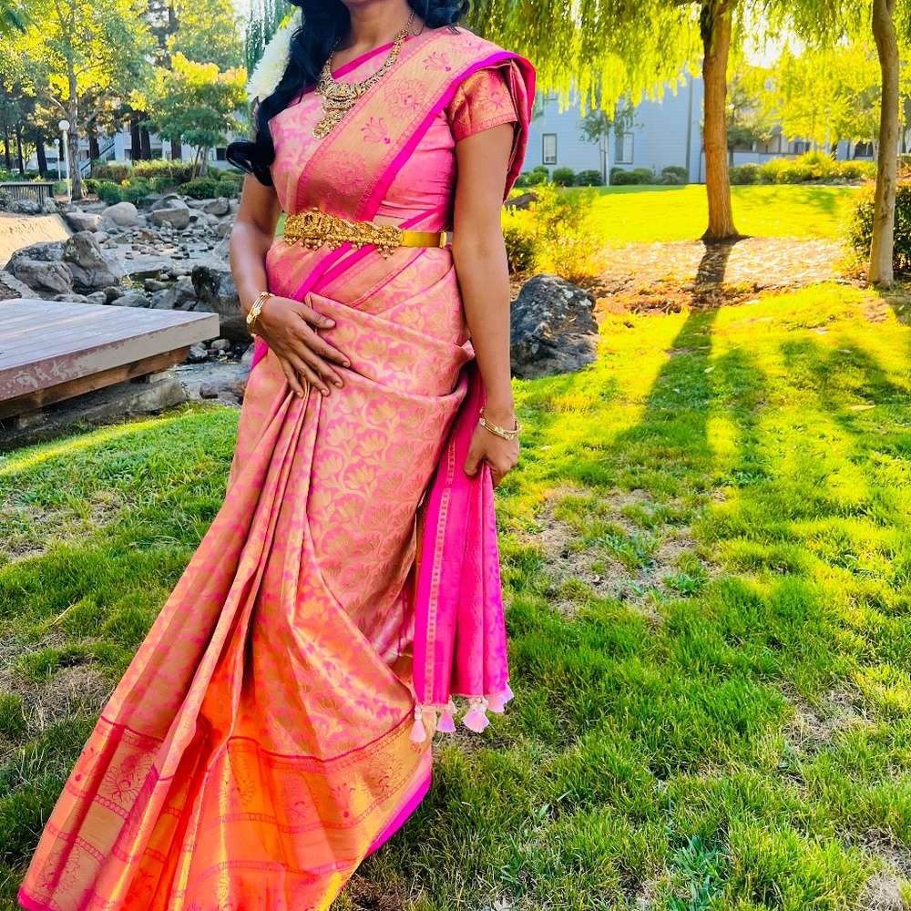 Beautiful semi monochrome Pattu Kanchipuram kanchi  saree sari